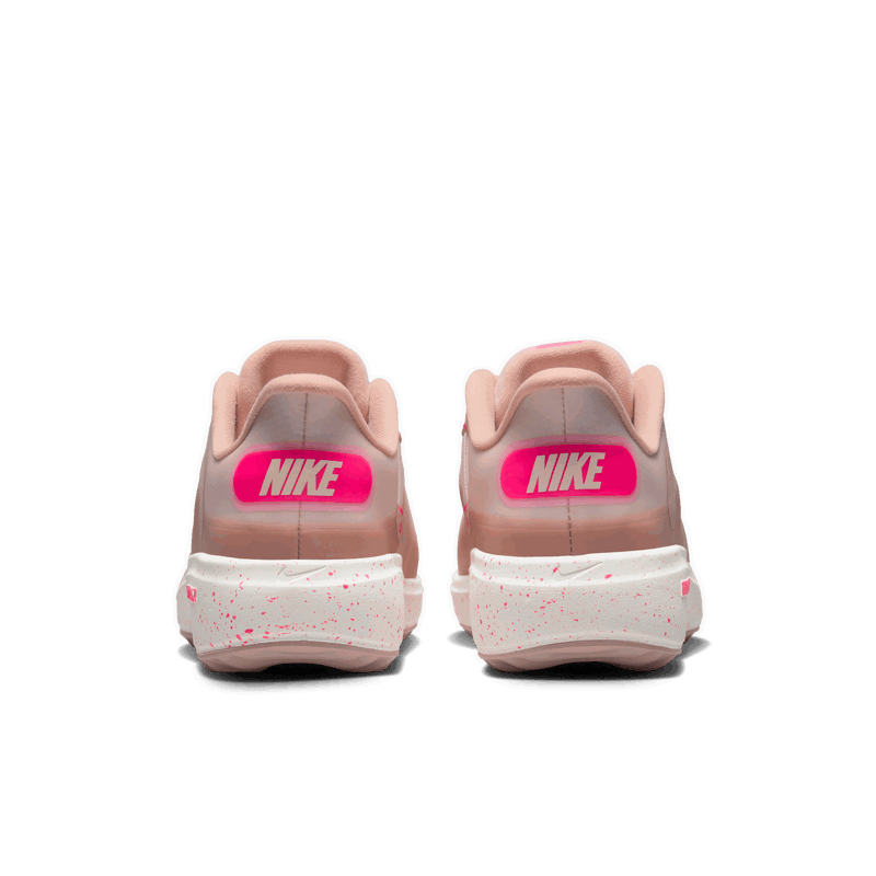Nike | CW3096-666 | React Ace Tour Ladies | Light Soft Pink/Hyper Pink