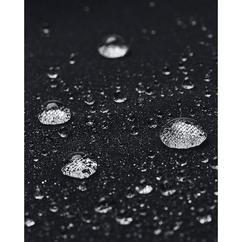 Under Armour | 1383616-100 | Drive 7 | Short | Black / Metallic Silver